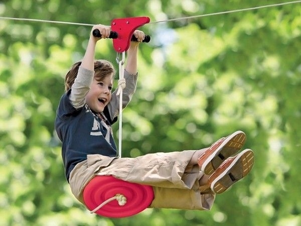25. Or for the more adventurous tykes, install this mini-zipline.