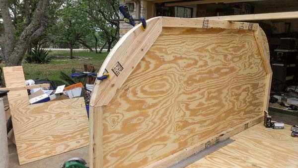 Added the curved pieces to the frame.