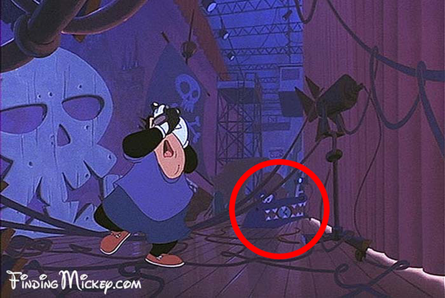 Tick-Tock, the crocodile from Peter Pan, is backstage during The Goofy Movie concert.