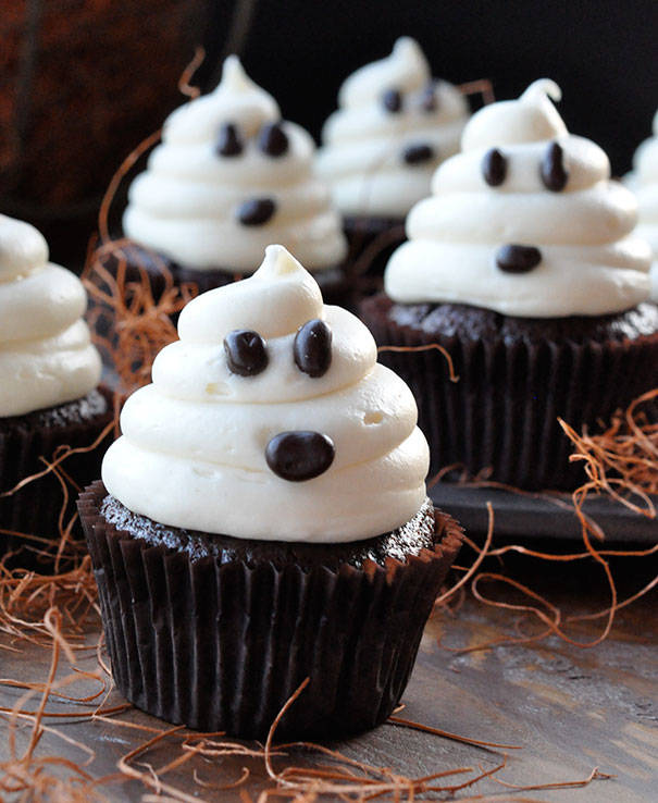 More Ghost Cupcakes!