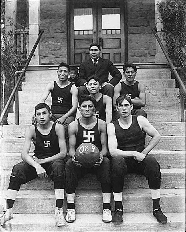 The 1909 Chilocco Indian Agricultural School basketball team.