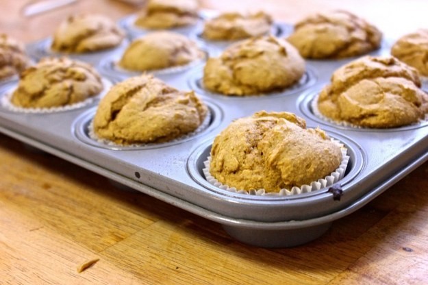 3-Ingredient Pumpkin Spice Muffins