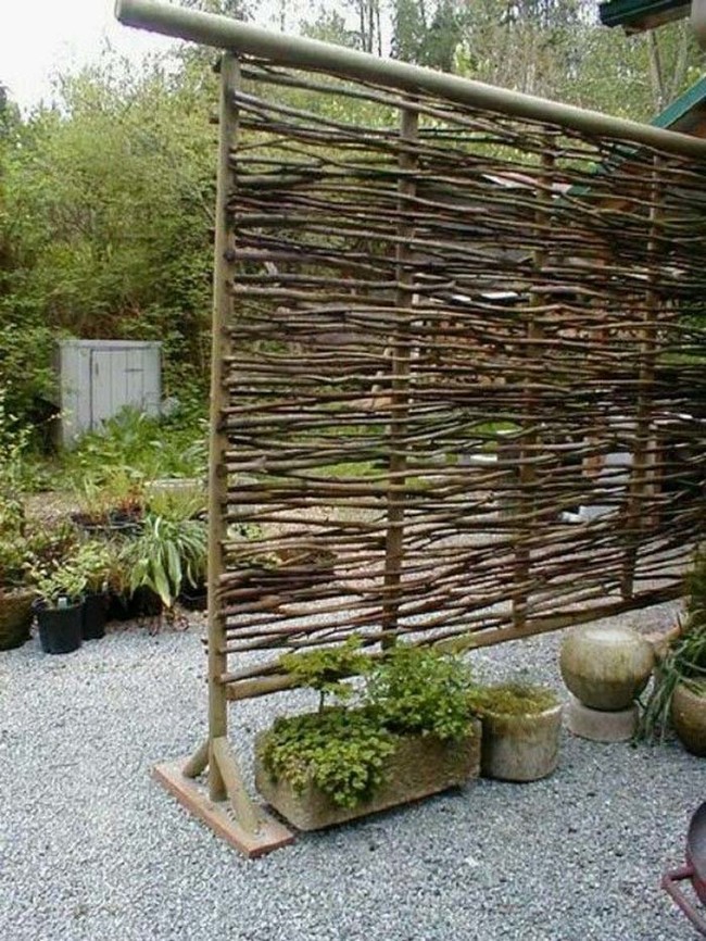 Twig privacy screen