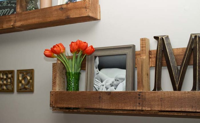 Turn reclaimed pallets into practical shelving. 