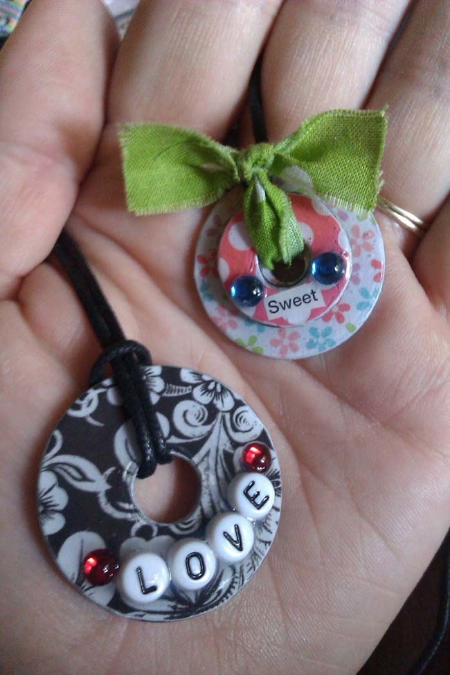 Since washers already have holes in them, they are perfect to decorate and make into necklaces. 