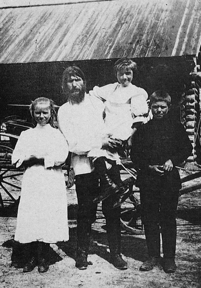 When the war began, Rasputin continued to enjoy favor with the royal family. As things took a turn for the worse in Russia, Rasputin and the Tsarina convinced Tsar Nicholas II that he should travel to the front lines and personally command the army.