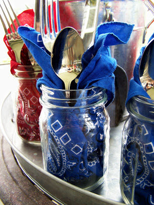 If you're having a slightly more formal affair, make these cute place settings with Mason jars and patriotic bandanas. The jars can be used for drinks later. You're welcome.