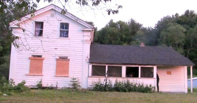 It's unclear exactly how the Hinsdale House (as it's now known) came to be as haunted as it is now, but this story begins in the early 1970s when the Dandy family moved in.