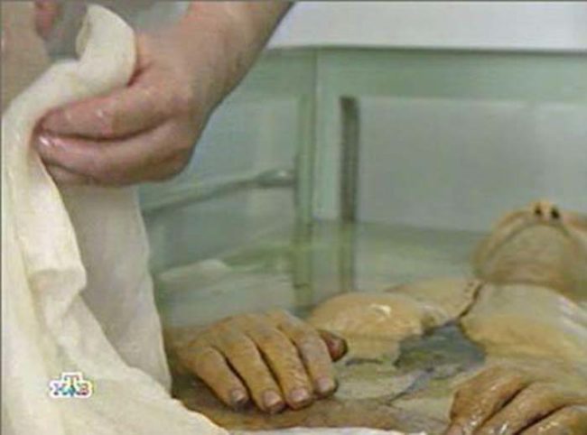 Lenin's body was buried in a specially erected mausoleum in Moscow's Red Square. Other than a brief period during World War II, the corpse has been on constant display to the public.