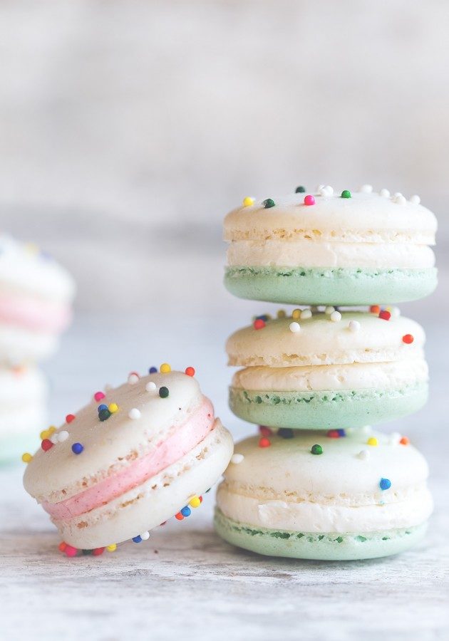 Yes, cake batter macarons exist...and yes, they're delicious!