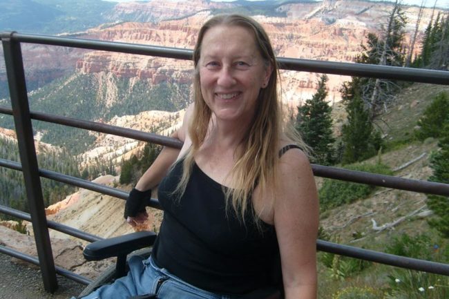 Chloe Jennings-White has dreamed of being paralyzed since she was a little girl. She's even found a doctor who is willing to permanently paralyze her, but she's unable to afford the surgery.