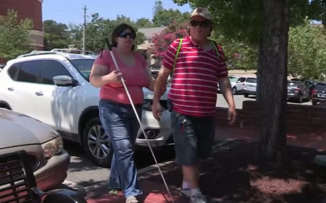 Jewel Shuping also suffers from BIID, but she's taken things a step further. In 2006, a psychiatrist helped her pour drain cleaner into both of her eyes. She is now blind.