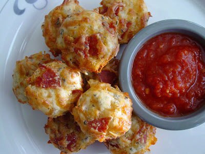 The same is true for these pepperoni pizza puffs!