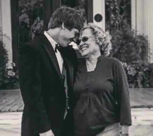 Frustrated with the school’s decision, Maine has no intentions of going to prom without his precious loved one. Instead he hopes to throw his very own prom at his home so that his favorite lady can finally show off her dance moves!