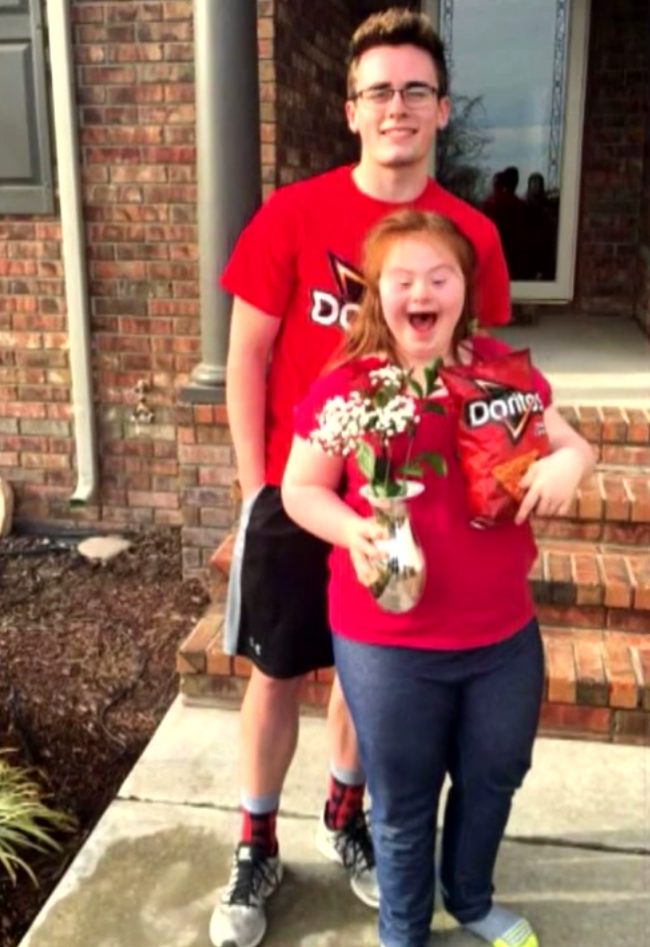 After posting the footage on social media, the video quickly went viral. Doritos contacted the happy couple and offered them the opportunity to soar into promwith a helicopter ride.