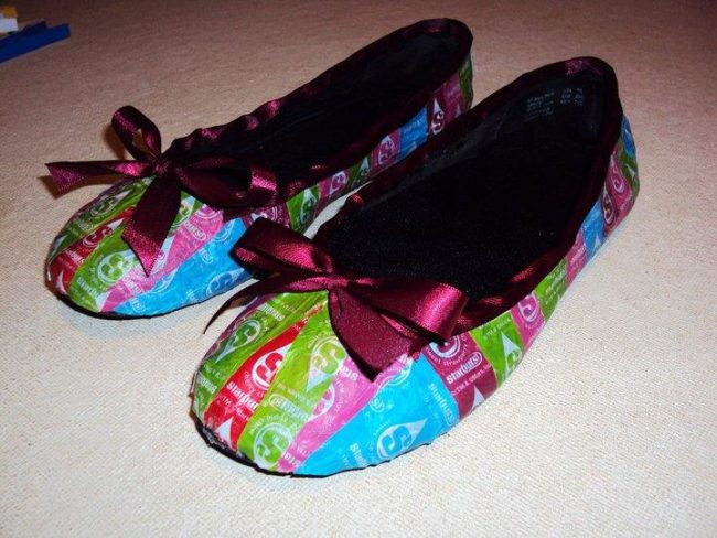 She even took some of the extra wrappers and created matching shoes.