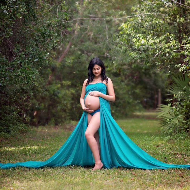 Veronica set up a maternity photoshoot with Jennifer Ariel Photography to capture this precious time in her life, and the photos are totally gorgeous.