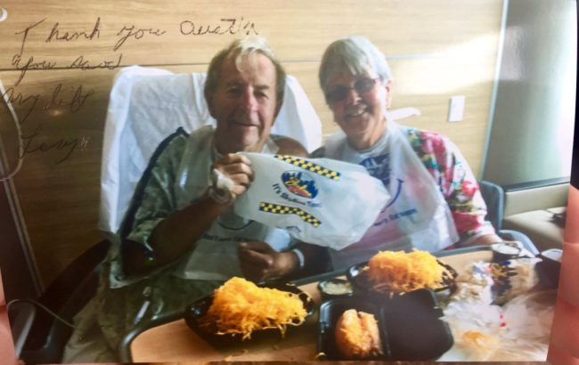 Larry was so grateful that he sent a photo of himself recovering and eating the restaurant's food to Austin as a thank you for his heroic actions. 