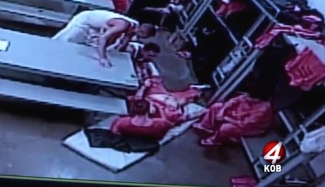 He fell out of his bunk and other inmates gathered around to help him, but to no avail. The guards still believed there was nothing wrong. 