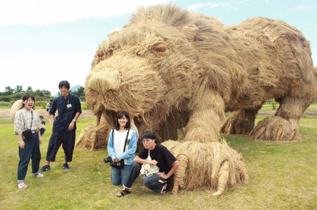 They're perfect for posing with. Check them out!