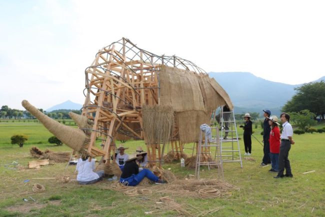 These enormous sculptures have wooden and metal frames and require a tremendous amount of work to set up.