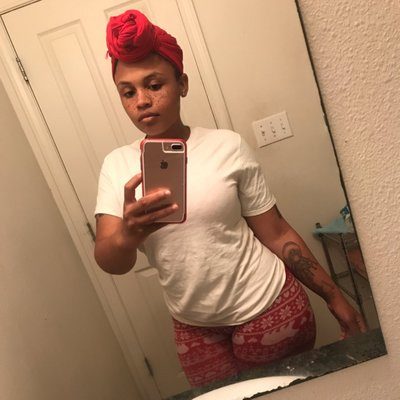 After a night out on the town with Daddy, London had fallen asleep in her carseat. Unsure of what to do, Cade looked to Williams for advice.