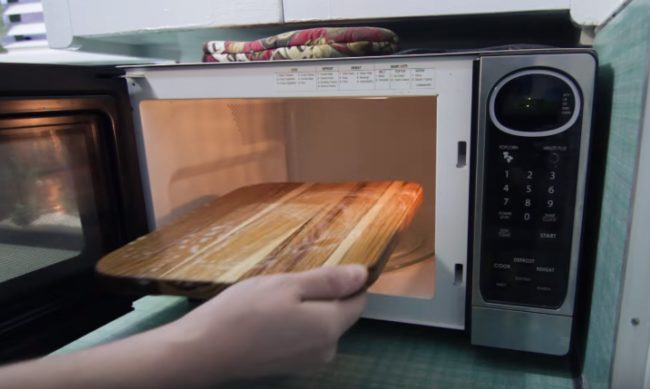 Sterilize your cutting board quickly after chopping up meat by wetting the board, lathering soap on top, and placing it in the microwave.