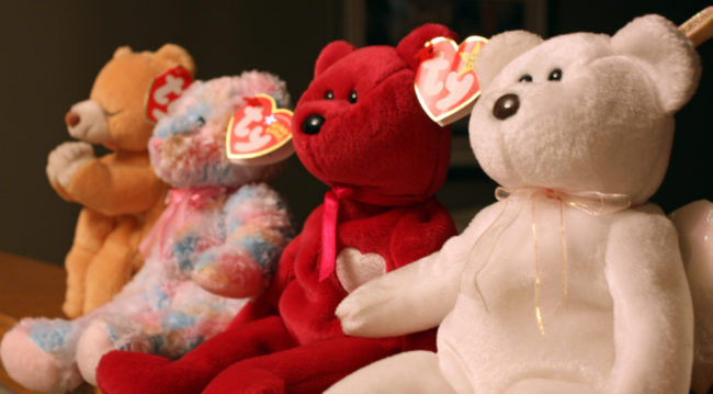 1995: Beanie Babies, the little animals stuffed with plastic pellets and made byTy Warner Inc. Loved by collectors and kids alike, they flew off the shelves of toy stores just before the end of the 20th century.