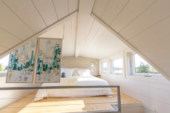 The morning views must be spectacular from these loft windows.