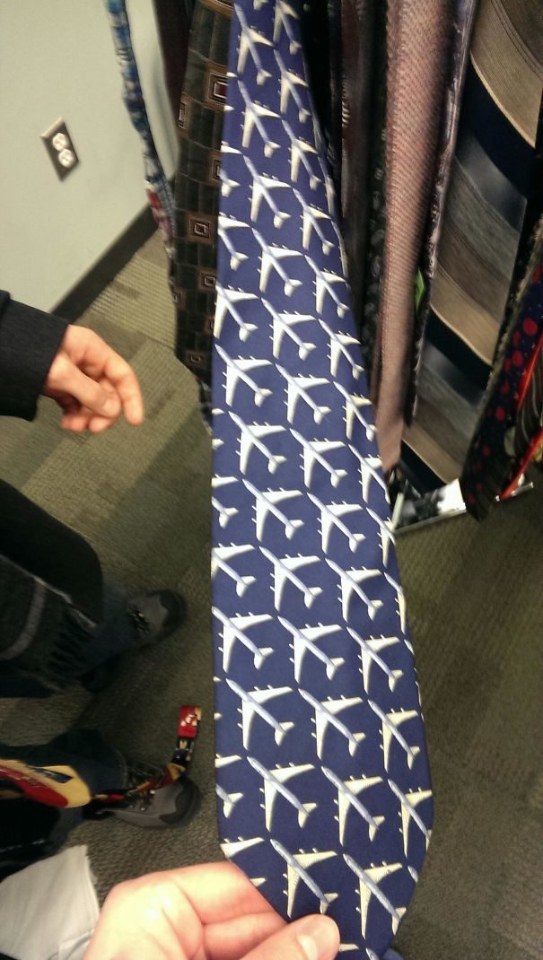 "Girlfriend told me to wear a plain tie to dinner tonight."