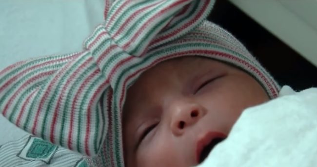 Aitana de Jesus arrived at 12:16 a.m. on New Year's Day.