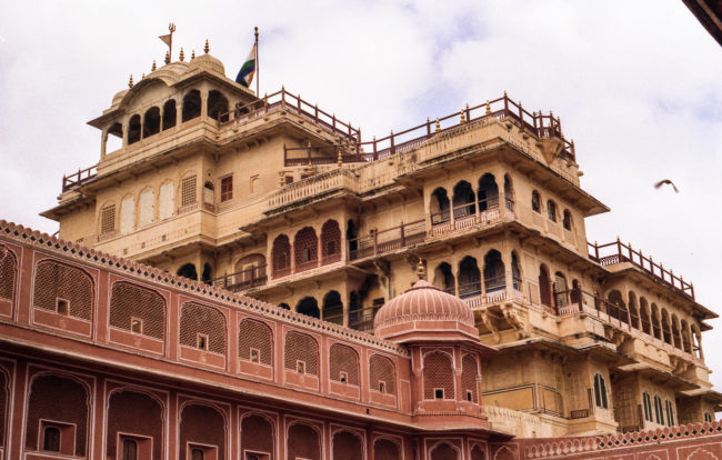 Much of the Hawa Mahal is thin, just one room deep, making it a perfect observation tower and the atmosphere like that of a screened porch.