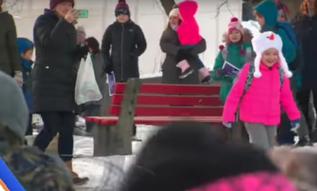 Bridget Kelley has been out of school for the past 15 months while she battled leukemia. When she went back this past week, she arrived to an amazing scene. 