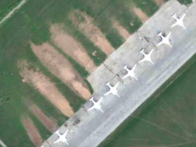 You definitely don't want to stand behind these fighter jets. Those marks behind them are eroded bits of land that have been worn away by their toxic and super-hot exhaust fumes.