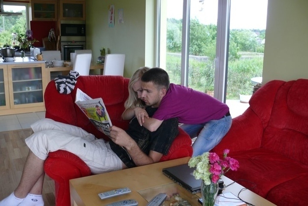 That's not a boyfriend hugging his girlfriend.