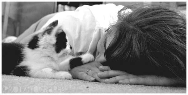 29.) Refusing to let friendships run their course. Sometimes people drift apart. Forcing that connection could do more damage than good.