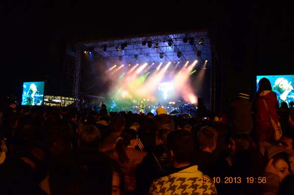 5.) Missing the chance to see your favorite musicians. You never truly know when your favorite band might break up, so seize the day.